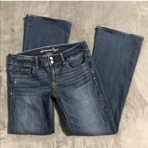 🦅American Eagle Artist Bootcut Stretch Jeans!